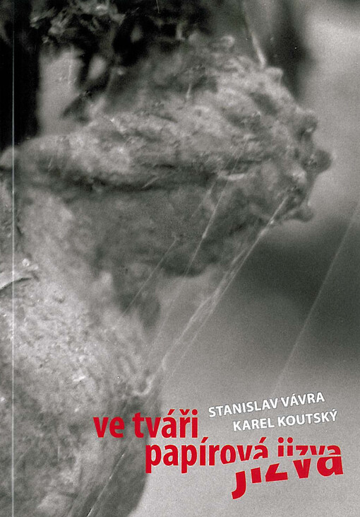 Ve tváři papírová jizva