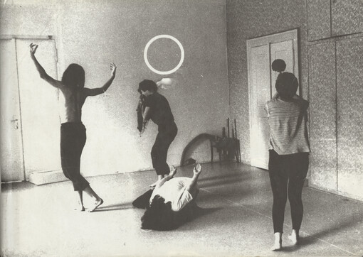 Zpráva o Bílém divadle