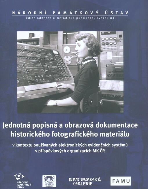 Jednotná popisná a obrazová dokumentace historického fotografického materiálu
