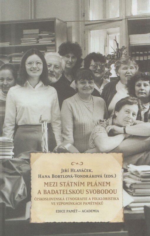 Mezi státním plánem a badatelskou svobodou