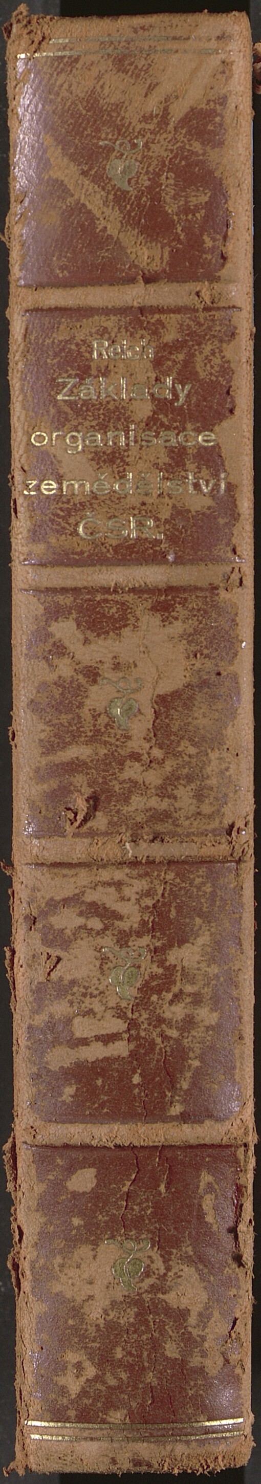 Základy organisace zemědělství Československé republiky :se zvláštním zřetelem k stanovení hlavních zásad zvelebovacího programu, k budoucímu vývoji zemědělství v Č.S.R. a k otázce, zda si konkurují v zemědělské výrobě naše země západní s východními