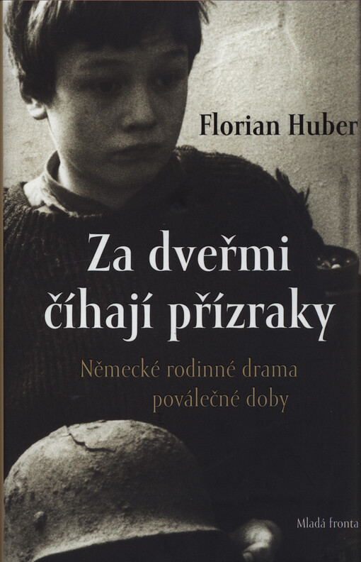 Za dveřmi číhají přízraky