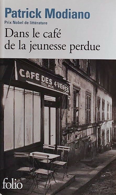 Dans le café de la jeunesse perdue