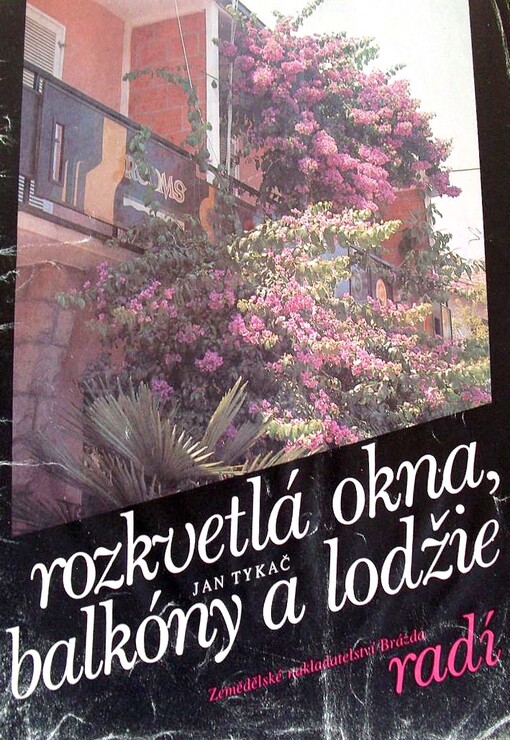 Rozkvetlá okna, balkóny a lodžie