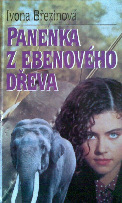 Panenka z ebenového dřeva