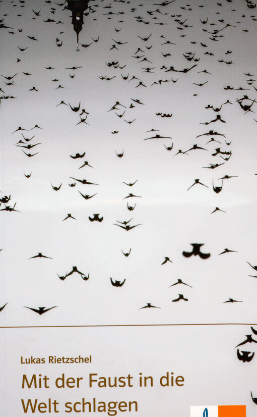 Mit der Faust in die Welt schlagen