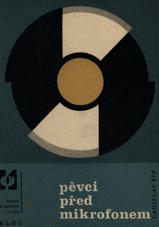 Pěvci před mikrofonem