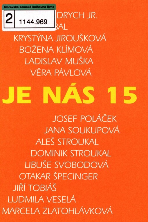 Je nás 15