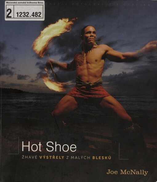 Hot shoe: žhavé výstřely z malých blesků