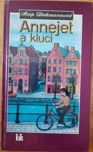 Annejet a kluci