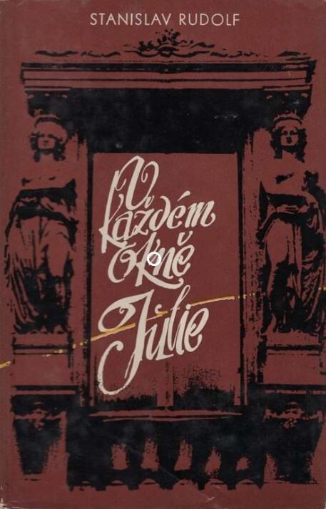 V každém okně Julie /