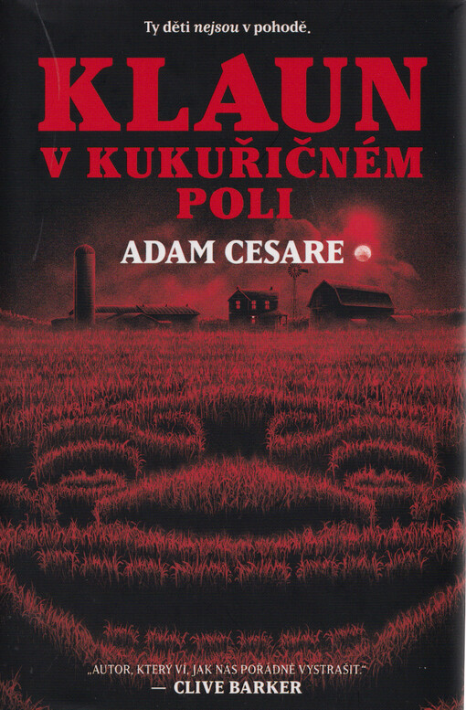 Klaun v kukuřičném poli