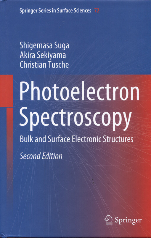 Photoelectron spectroscopy : bulk and surface electronic structures
