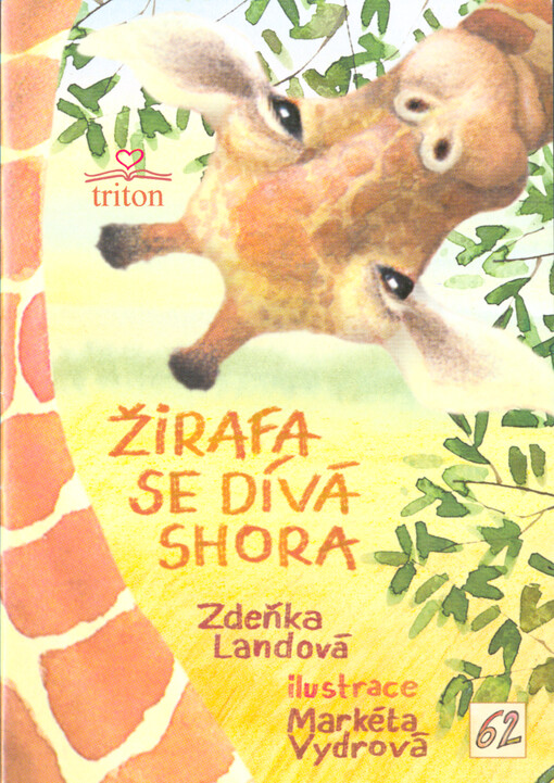 Žirafa se dívá shora