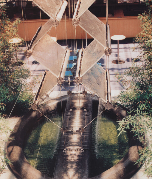 Chrámy peněz : postmoderní architektura českých bankovních domů a spořitelen v devadesátých letech 20. století