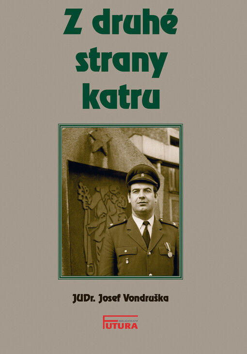 Z druhé strany katru