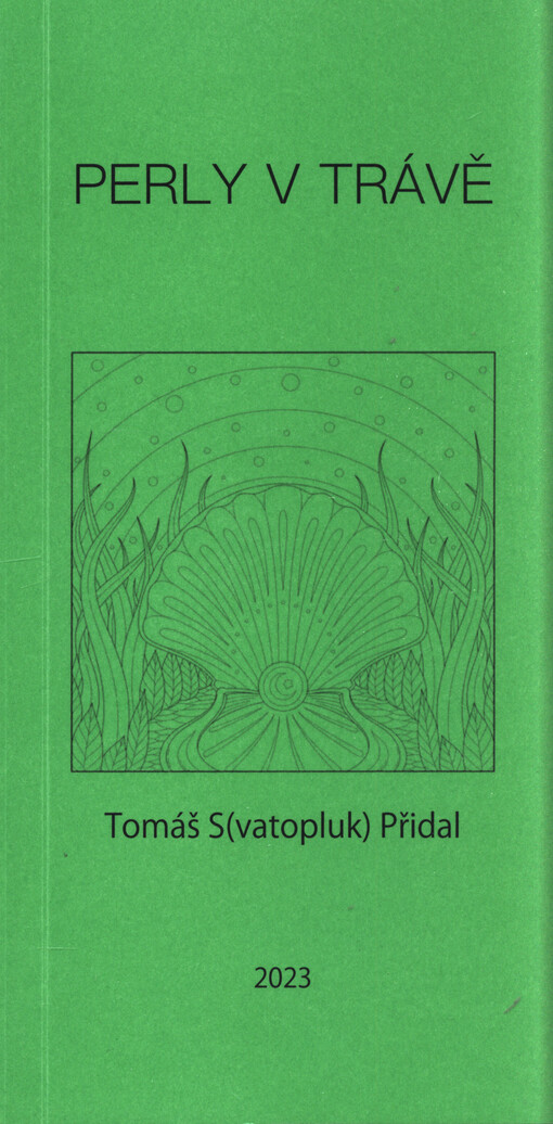 Perly v trávě