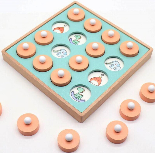 Paměťová hra s vyměnitelnými obrázky