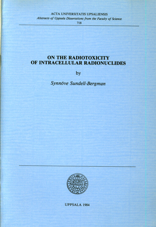On the radiotoxicity of intracellular radionuclides