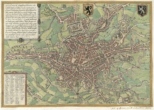 Gandavvm: Amplißima Flandriae vrbs, á Julio Caesare condita et á suo nomine Caio vt Chronici Brabantini loquuntur, dicta, fluminibus nobilis, amoena, ampla, spaciosa, nunque conclusa, nusque suffocata. Innumerae cultaeq; dom; faecunda viror; ingenia, antiqui mores, tum duplici muro amplificata loci species. Suos etiam habet, vt Louanium meditationi ac studijs aptos receß; Habet et ludos litterarios aliquot multe celebritatis, magnifica tepla, coelum per quam benignum gentem frugalem magis dixeris, q; parcam. Est Gadauum et pluribus sanctor; corporibus, et nobilibus monasterijs duobus exornatum Petri Apostolorum principis, et Bauonis: Utrumq; Abbatem habet, & annuos prouetus amplißimos Carolo V. Aug. vitae principium dedit Hadria: Barl