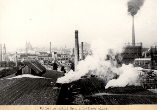 [Brno: pohled od Merhautovy ulice]