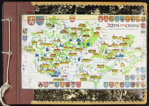 Te Deum laudamus 7.3. 1894 - 7.3. 1974: Za osm křížků, kterými Vás, náš milý Otče opate, Pán Bůh vyznamenává, zpíváme Mu ve svých srdcích s Vámi chvalozpěvy díků ... za požehnání lásce Vašeho tatínka a maminky ... za rodinný krb a rodný dům, v němž kolébka Vaše stála ... za Vaše rodiště Dobročkovice ... za farní kostelík, v němž jste byl přijat za dítko Boží ... za bezstarostné dětství ... za milost řeholního povolání ... za vyvolení do 