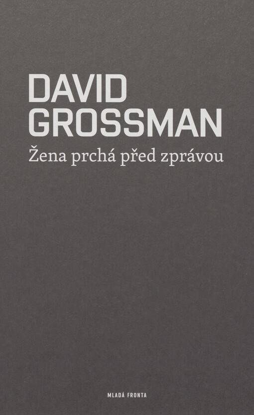 Žena prchá před zprávou