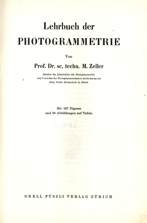 Lehrbuch der Photogrammetrie
