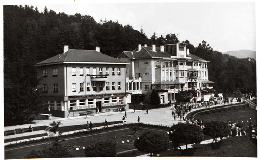 Bad Luhatschowitz - Bäder-Verwohung und B. Smetana’s Haus Lázně Luhačovice - Správa lázní a dům B. Smetany