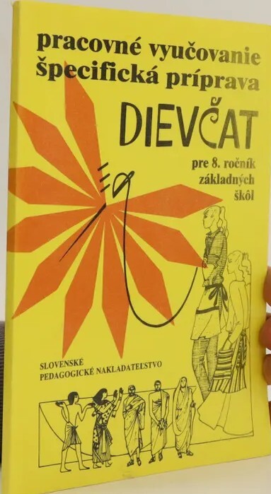 Pracovné vyučovanie :Specifická príprava dievčat pre 8. ročník základných škôl