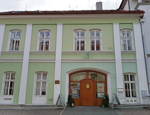 Centrum celoživotního vzdělávání s knihovnou manželů Tomanových
