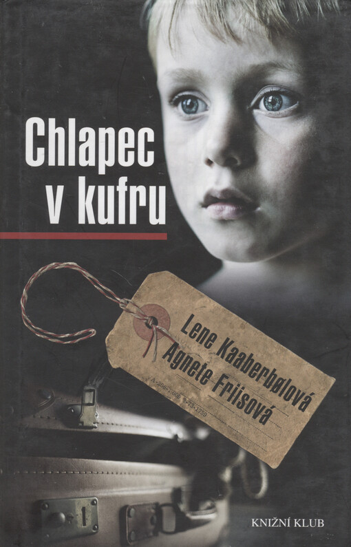 Chlapec v kufru