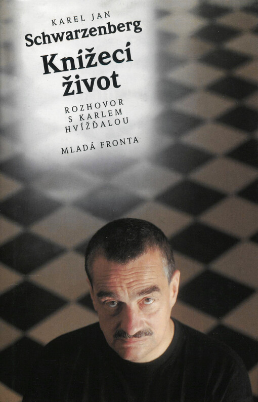 Knížecí život: rozhovor s Karlem Hvížďalou