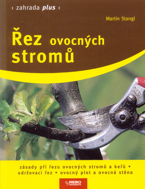 Řez ovocných stromů