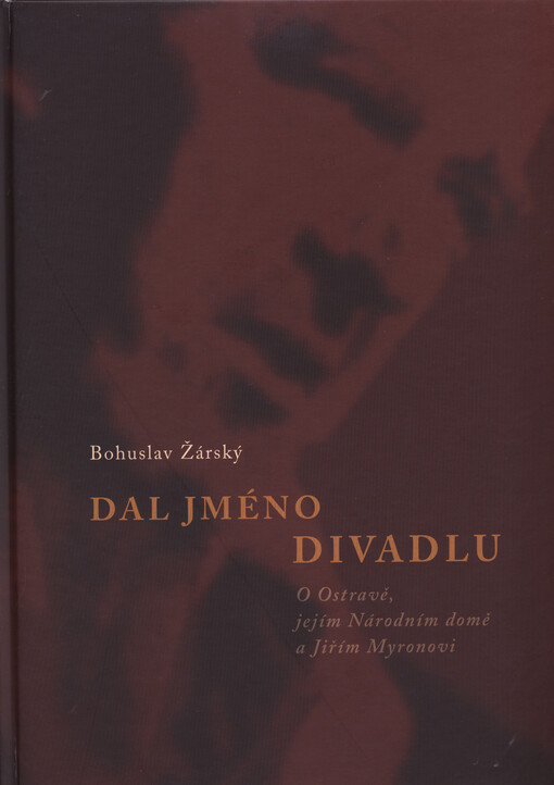 Dal jméno divadlu